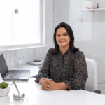 Profissional Feminina em Escritório